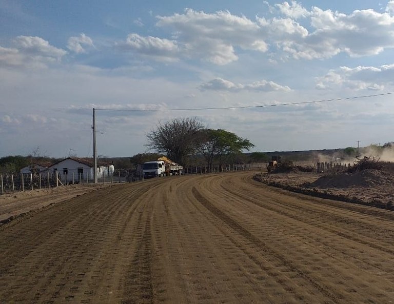 DER-PB anuncia licitação para projeto de pavimentação de rodovias em Vieirópolis, Uiraúna, São João do Rio do Peixe e Aguiar