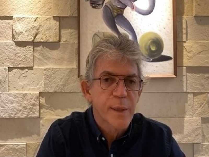 O ex-governador Ricardo Coutinho é acusado de chefiar um esquema de desvios de R$ 134,2 milhões. (Foto: Reprodução).