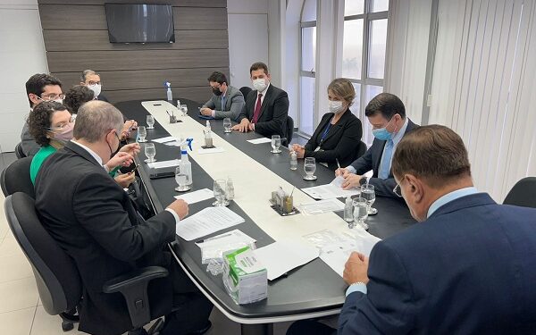 MPPB, TJPB, Polícia Civil e Detran firmam acordo para destinação de veículos apreendidos