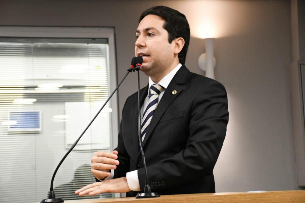 Felipe Leitão é eleito por unanimidade 1º vice-presidente da Assembleia. (Foto: Reprodução).
