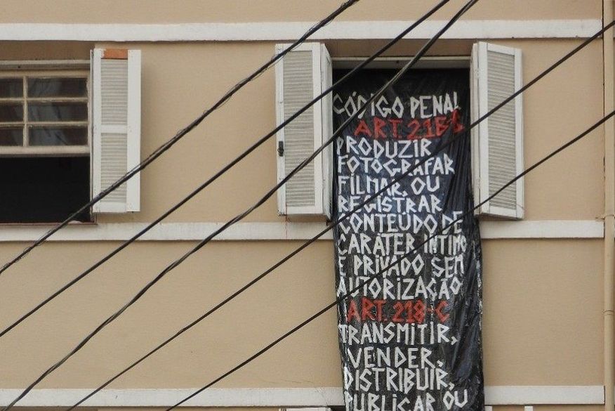 Ao tomar ciência da invasão de privacidade, ficou com medo e acionou a polícia. (Foto: Reprodução).