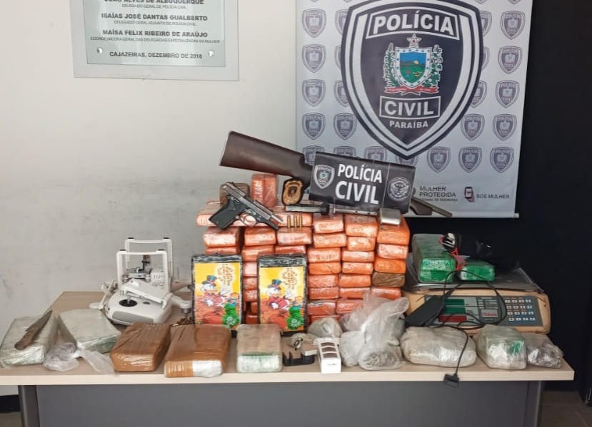 O acusado recebeu voz de prisão em flagrante, sendo posteriormente conduzido à Central de Polícia Civil com todo o material apreendido (Foto: Reprodução)