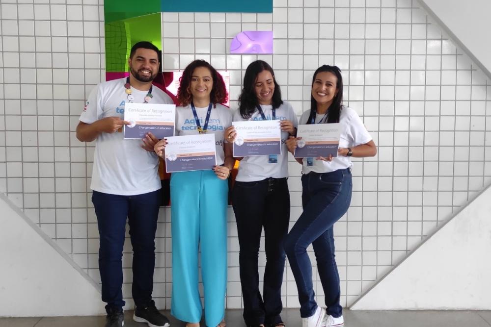 Professores recebem certificado internacional da Microsoft (Foto: Divulgação/FIEP)