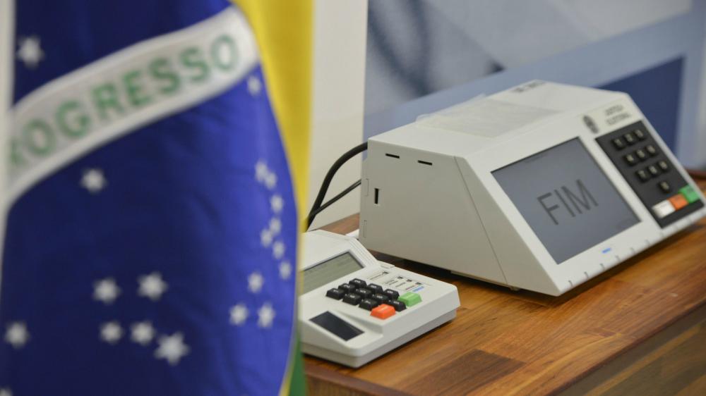  A entrega poderá ser feita via internet ou protocolada no Tribunal Regional Eleitoral (TRE). (Foto: Reprodução).