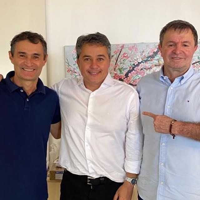 Efraim Filho, do União Brasil, recebendo mais um apoio (Foto: Divulgação)