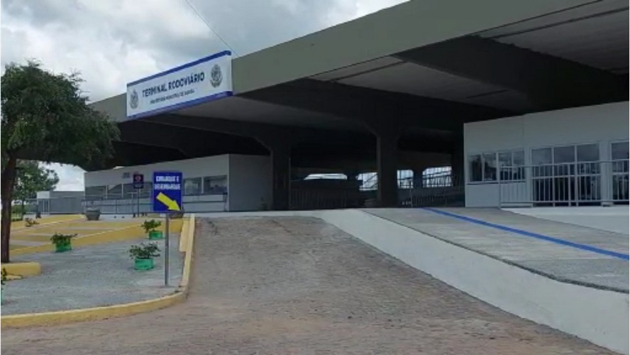 Professor é detido suspeito de importunar sexualmente jovem dentro de ônibus da Guanabara na linha de Sousa-João Pessoa