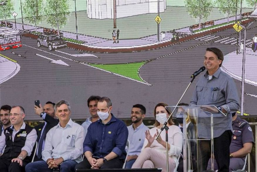 O discurso aconteceu na Câmara Municipal de Eldorado, cidade onde o presidente passou a infância. Sua mãe, Olinda, ainda mora na cidade. (Foto: Reprodução).