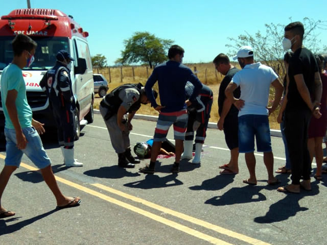 Uma equipe do SAMU foi acionada para prestar socorro, porém a vítima já se encontrava em óbito. (Foto: Reprodução Redes Sociais).