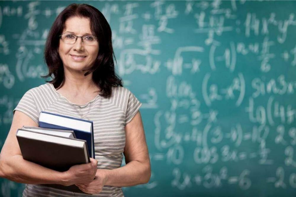 Governo do Estado incorpora bolsa desempenho aos salários pagos a todos os professores da rede Estadual de Ensino