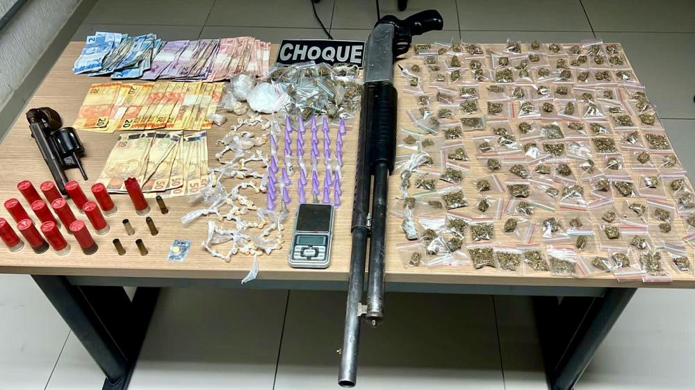 O material apreendido foi entregue na Central de Polícia, no Geisel (Foto: Reprodução)