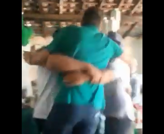 Um fato que também chamou atenção é a divulgação, de forma antecipada, de um jingle de campanha eleitoral do prefeito que se espalhou em grupos de whatsapp da cidade. (Foto: Reprodução).