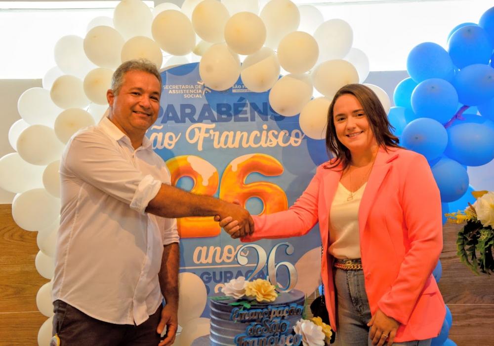 O prefeito Gerôncio Junior participou dos eventos pela cidade (Foto: Divulgação)