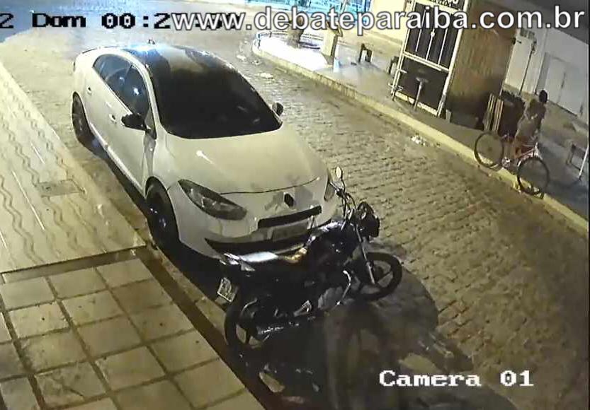 Na ação delituosa, o suspeito subtraiu alguns objetos e um valor em dinheiro não revelado. O proprietário só percebeu o furto no período da manhã (Foto: Reprodução)