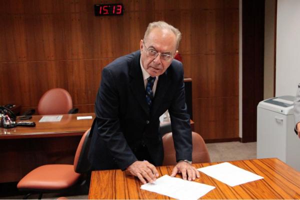 Marcondes Gadelha destina R$ 15 milhões de emendas para Sousa e espera que Tyrone não manipule os recursos 