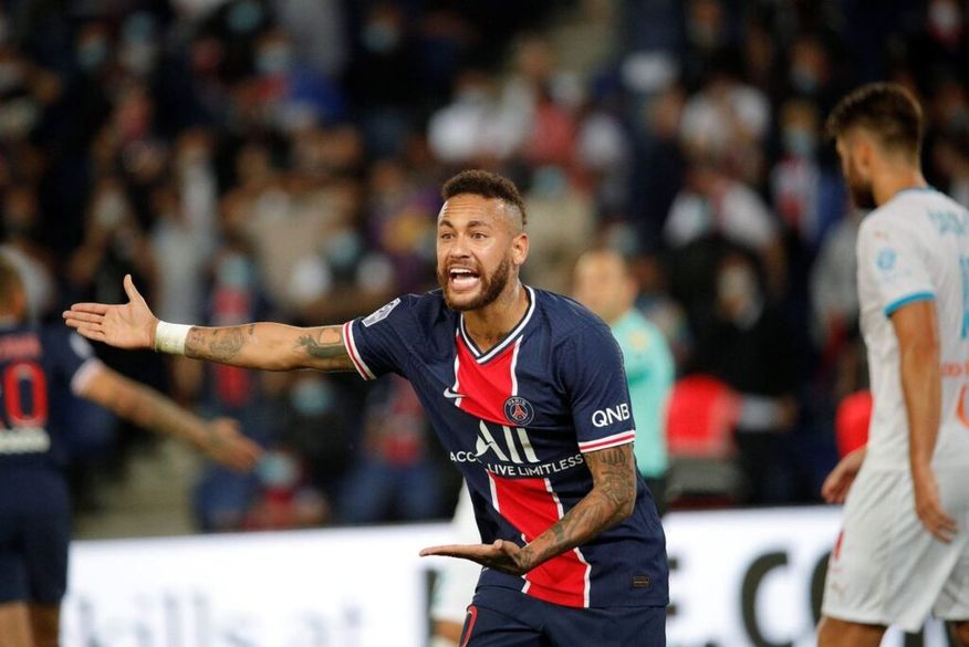O clássico teve uma série de confusões desde o início da partida e acabou com 17 cartões amarelos e cinco vermelhos. (Foto: Reprodução).