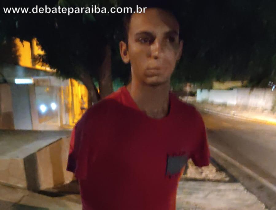 Posteriormente, Francioberto Oliveira foi levado à delegacia de Polícia Civil para serem adotados os procedimentos necessários (Foto: Reprodução)