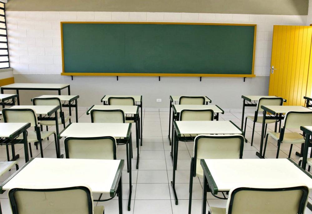 Na região de Sousa, sertão paraibano, as melhores notas obtidas foram nas avaliações feitas com os alunos da series iniciais do ensino fundamental.