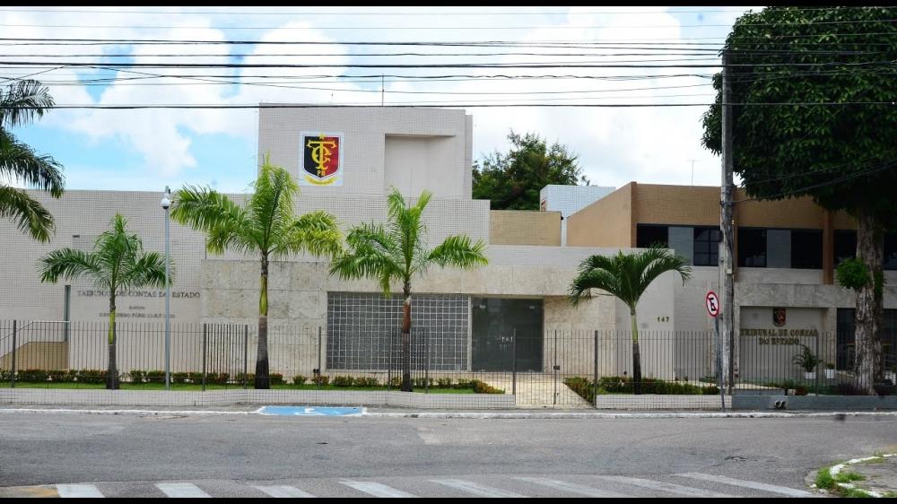 TCE-PB vê inconsistências em contrato milionário do Governo da Paraíba com Bradesco para pagamento de folha e pede informações