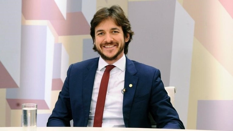 Pedro Cunha Lima diz que vai fiscalizar educação da Paraíba em discurso após derrota nas eleições