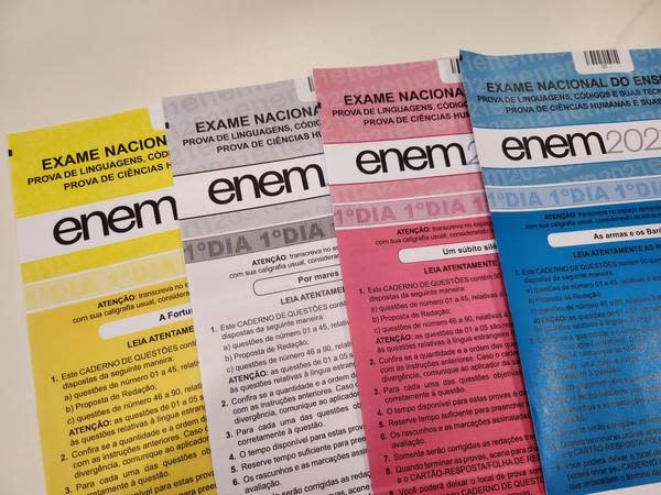 Enem 2022 começou ontem (13), com os candidatos respondendo as questões de Linguagens, Humanas e a Redação (Foto: Yahoo!)