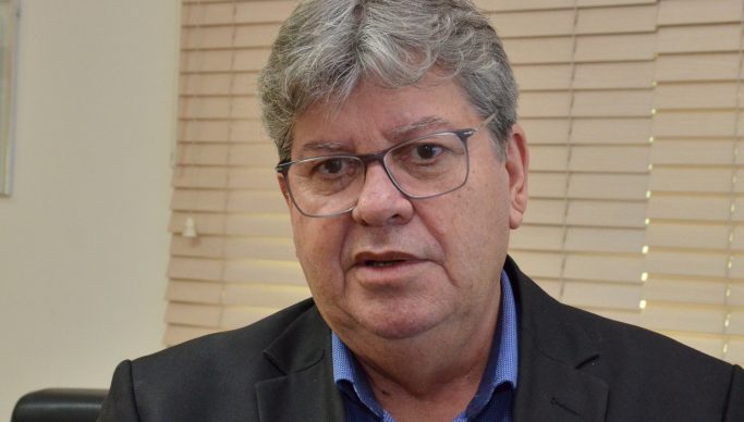 João Azevêdo retira mais de R$ 47 milhões dos hospitais da Paraíba. (Foto: Reprodução).