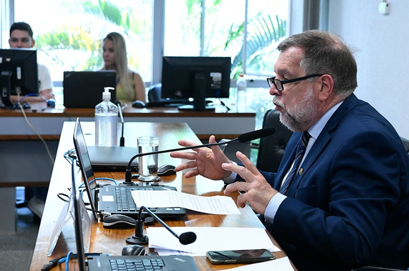 Flávio Arns presidiu a subcomissão e sugere a entrega do relatório final ao gabinete de transição de governo - Geraldo Magela/Agência Senado