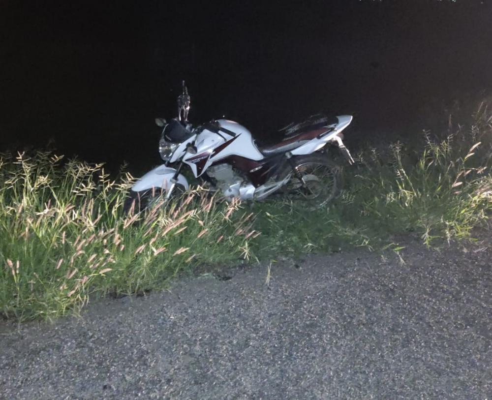 Diante da constatação, a motocicleta foi rebocada à delegacia de Polícia Civil (Foto: Reprodução)