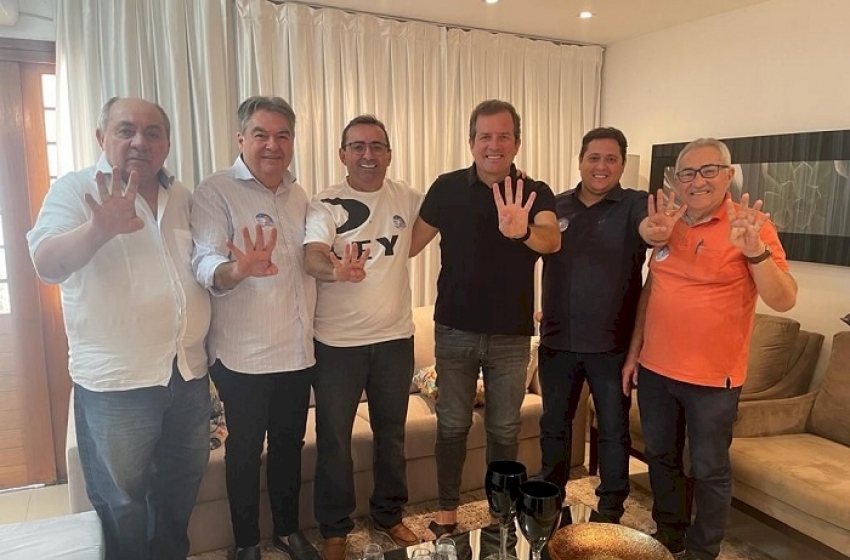 Fábio Tyrone começa a exonerar cargos ligados ao ex-prefeito João Estrela, em Sousa