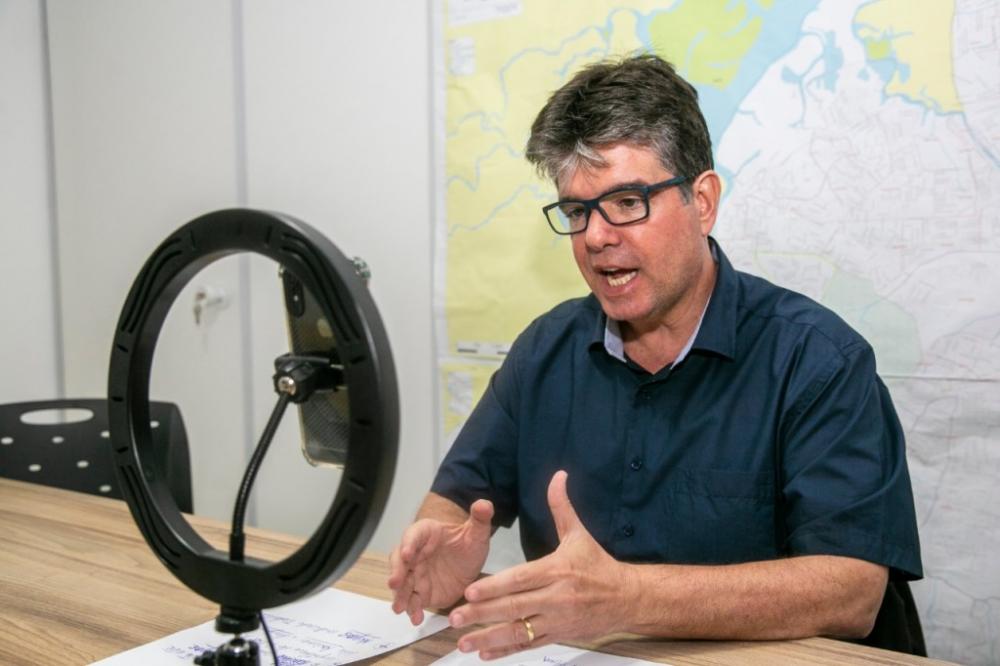 Ruy Carneiro critica Ricardo Coutinho em João Pessoa. (Foto: Reprodução).