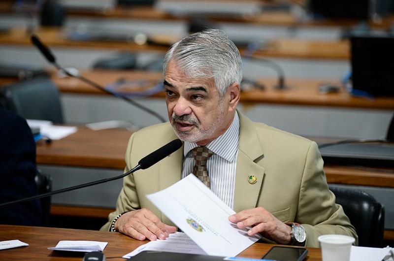 Comissão de Constituição e Justiça votaria projeto nesta terça, mas o senador Humberto Costa pediu vistas e votação foi adiada - Pedro França/Agência Senado