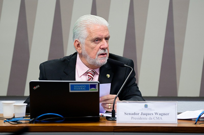 Para o presidente da Comissão de Meio Ambiente, Jaques Wagner, é preciso fugir da falsa dicotomia entre sustentabilidade e desenvolvimento - Pedro França/Agência Senado