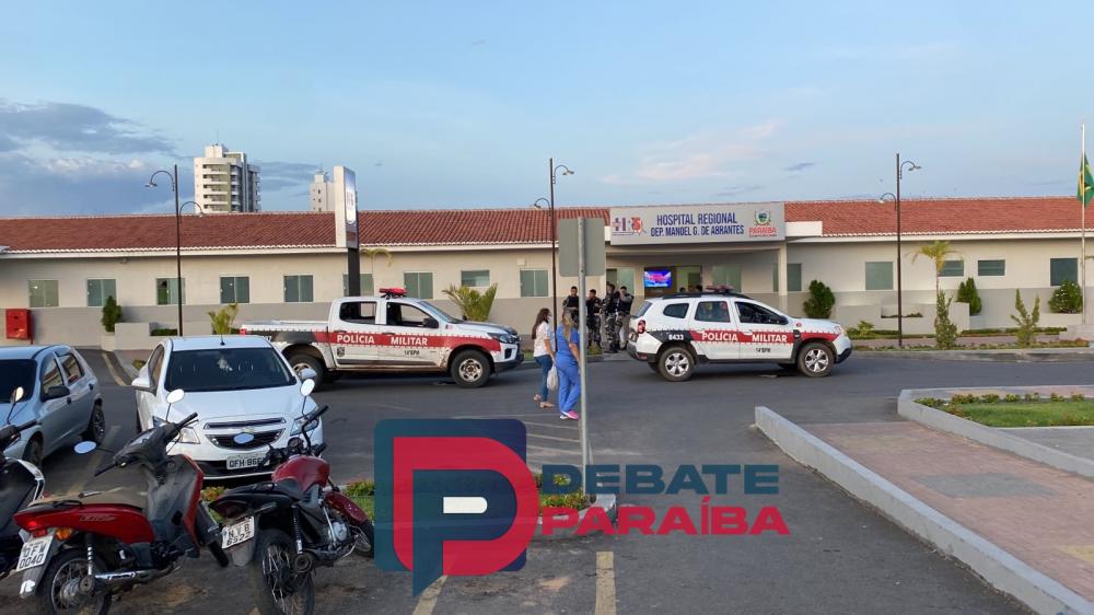 Criminosos são presos pela Polícia Militar após tentarem praticar assalto em loja na cidade de Sousa
