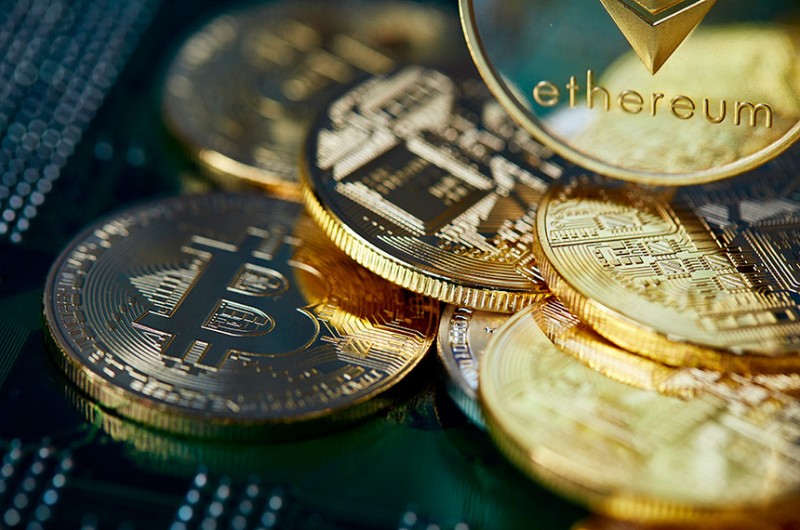 Nova lei define ativo virtual a representação digital de valor que pode ser negociado ou transferido por meios eletrônicos e utilizado para realização de pagamentos ou com propósito de investimento - MAYRA