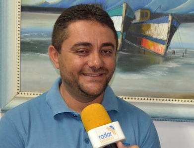 O Promotor de Justiça Dr. Hamilton de Souza Neves Filho, abriu inquérito para apurar suposto ato fracionamento ilegal de objeto de processo licitatório em Santa Cruz. (Foto: Radar Sertanejo).