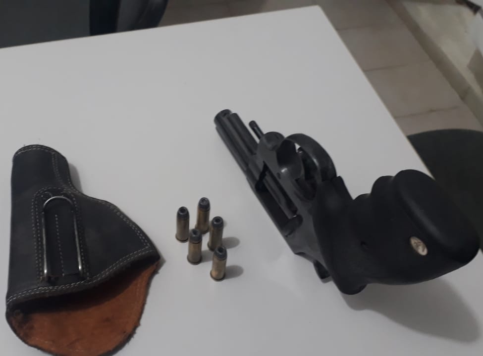O suspeito recebeu voz de prisão e foi conduzido à delegacia de Polícia Civil para serem adotados os procedimentos necessários ao caso (Foto: Reprodução)