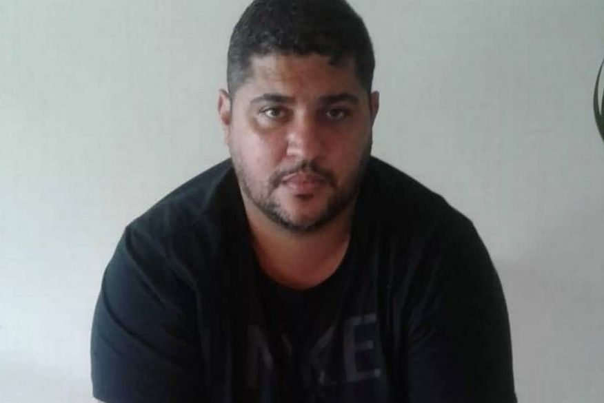 O traficante, no entanto, deixou o presídio de Presidente Venceslau (SP) pela porta da frente, pela manhã. A decisão de Fux foi tomada na noite de sábado. Desde então, André do Rap não foi localizado. (Foto: Reprodução).