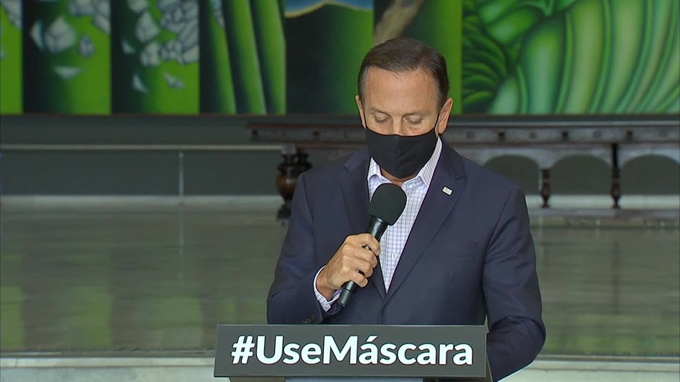 Governador João Doria (PSDB) durante coletiva nesta sexta-feira (16) — Foto: Reprodução/TV Globo