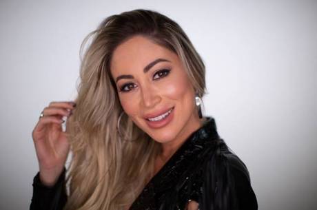 A peoa deixou o reality show da Record TV após perder a disputa pela preferência do público contra Biel e Tays Reis (Foto Reprodução)