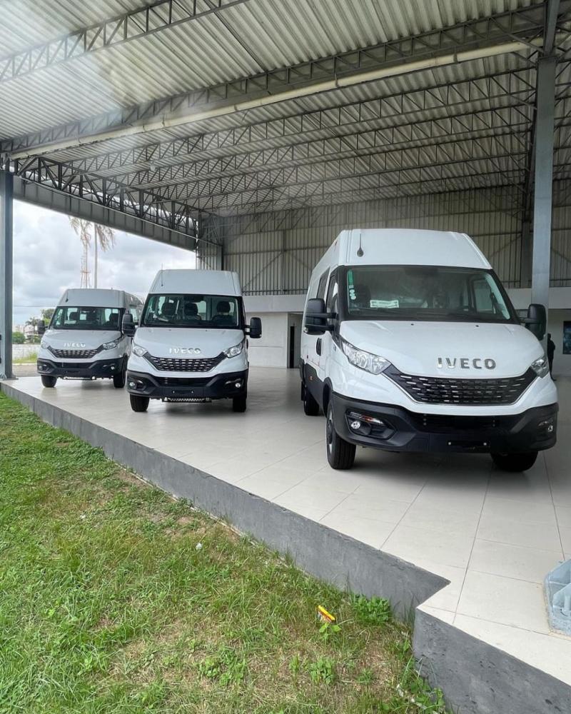  Já as outras duas destinadas a educação serão utilizadas no transporte de estudantes da rede municipal de ensino. (Foto: Reprodução).