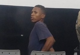 Posteriormente, a dupla foi conduzida à delegacia de Polícia Civil e apresentada ao delegado de plantão, para serem adotados os procedimentos que determinam a lei (Foto: Reprodução)