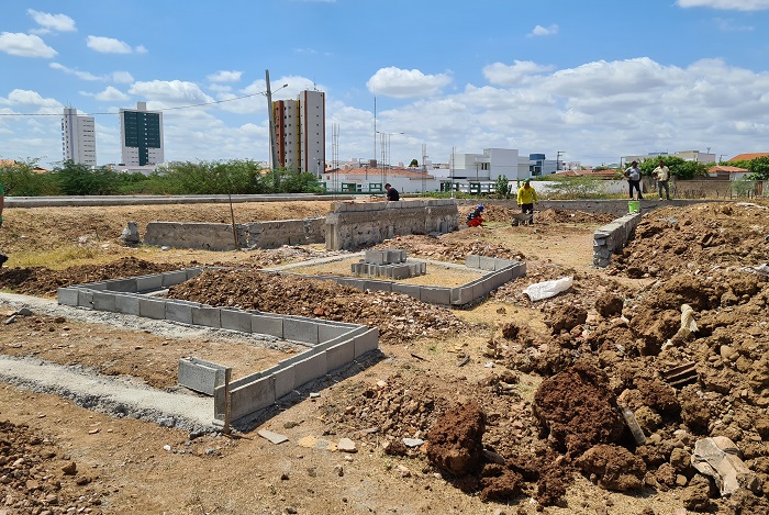 Empresas não comparecem à licitação para construção da Praça da Bíblia e o novo certame ficou para fevereiro, em Sousa