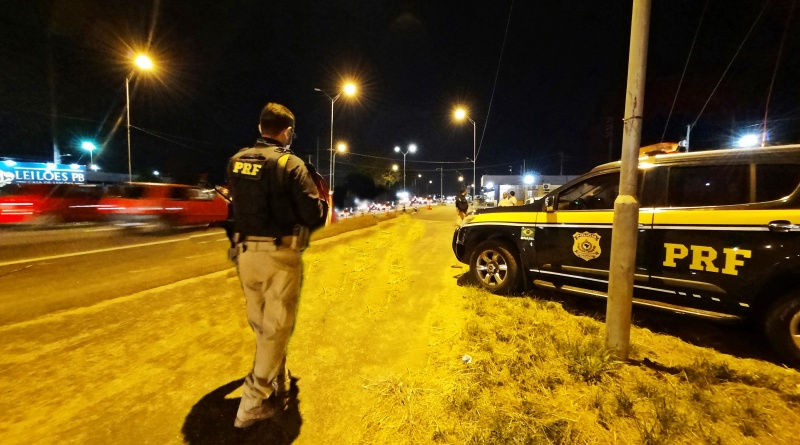 O homem estava com visíveis sinais de embriaguez (Foto Divulgação PRF)