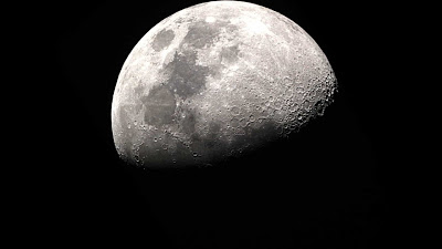 Pesquisadores detectam molécula de água na Lua (Foto: Reprodução)