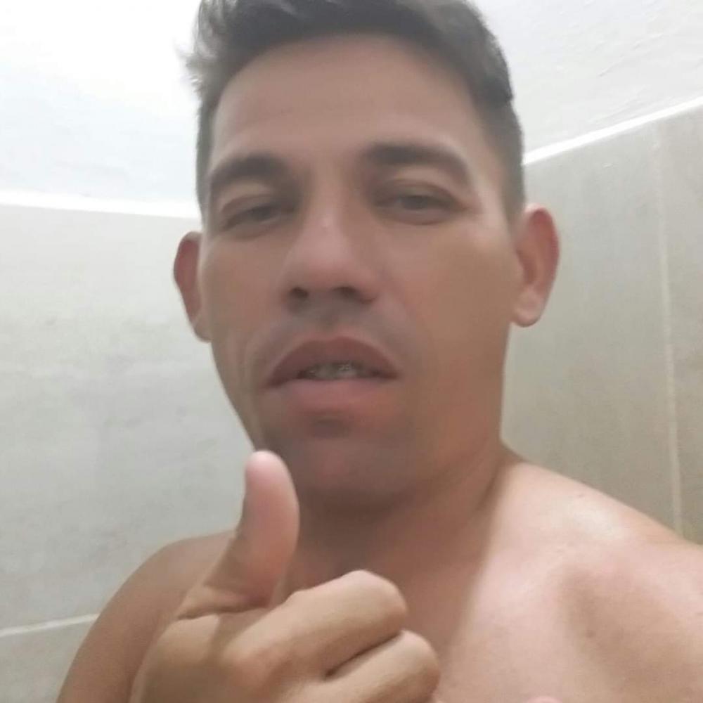A Polícia Militar foi comunicada do ocorrido, esteve no local e isolou a área até a chegada da perícia (Foto: Reprodução Redes Sociais)
