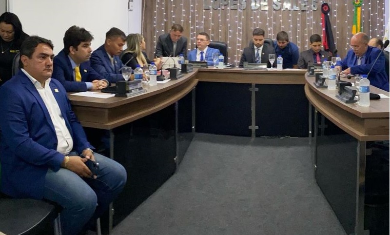 Lucas Braga taxa de factoides e politicagem barata, pedido de impeachment protocolado na Câmara Municipal de Marizópolis