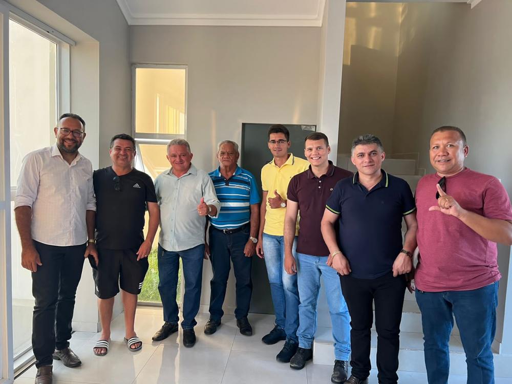 Luiz Claudino recebe adesão em São João do Rio do Peixe. (Foto: Divulgação).