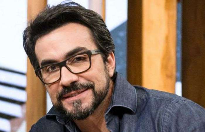 Fábio de Melo defende união civil entre homossexuais em live no Instagram. (Foto: Reprodução).