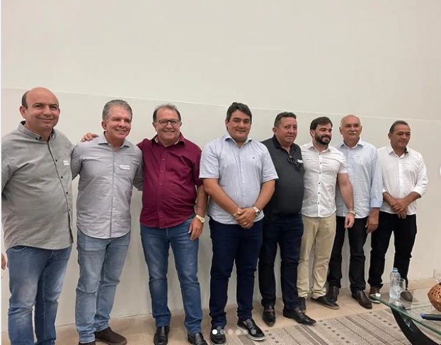O gestor marizopolense esteve ao lado do Secretário de Desenvolvimento Econômico, da Chefe de Gabinete e da Assessora da Secretaria de Assistência Social. (Foto: Reprodução).