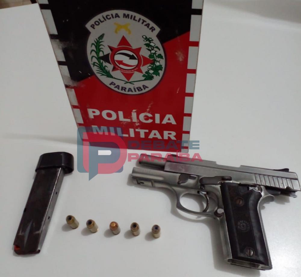 O indivíduo recebeu voz de prisão e foi conduzido à delegacia de Polícia Civil de Sousa. (Foto: Debate Paraíba).
