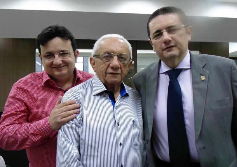 Políticos lamentam a morte de Dr. Cozinho; prefeito de Sousa decreta luto oficial